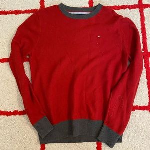 Tommy Hilfiger sweater